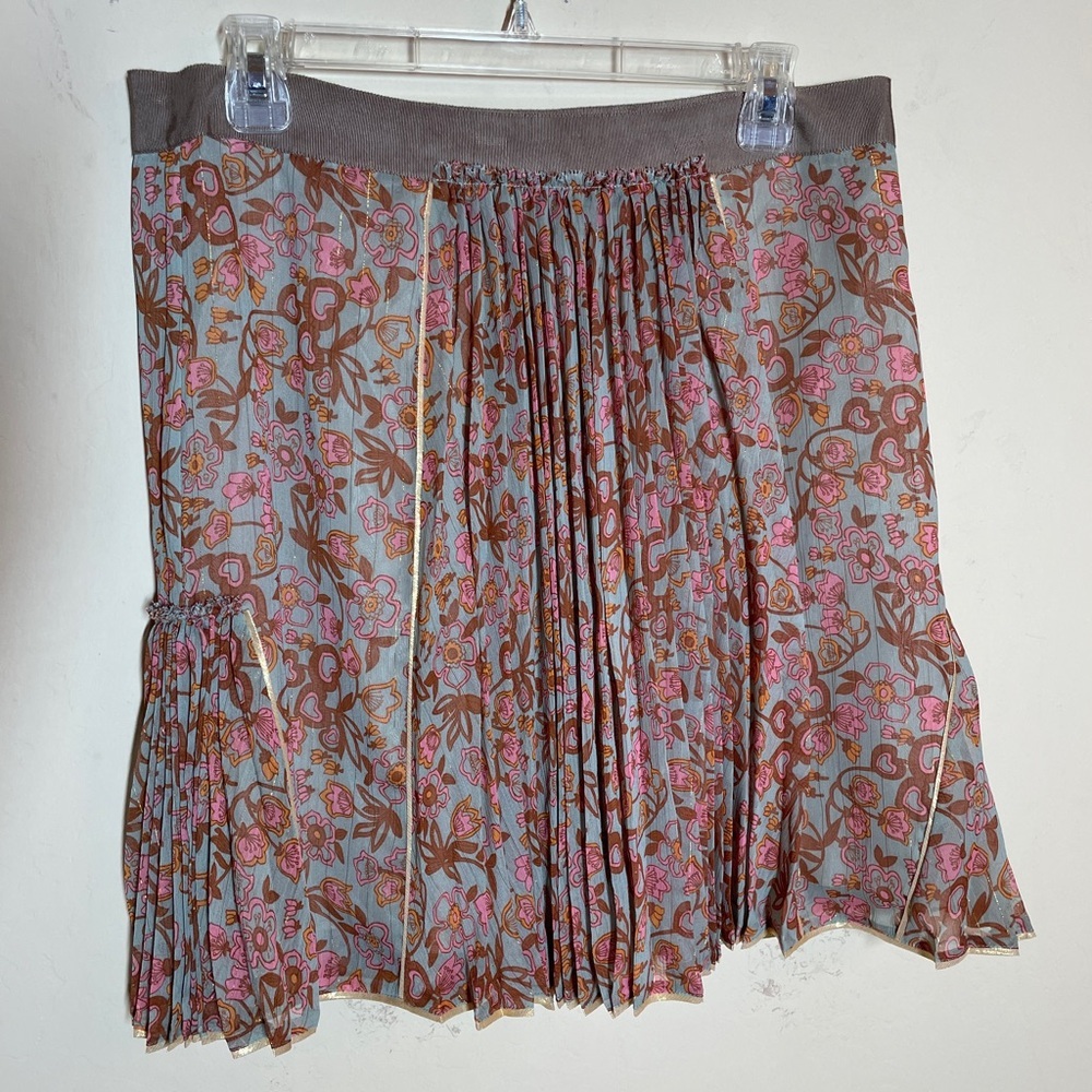 Coach Skirt Retro Floral Print Pleated  Skirt. Size 8
